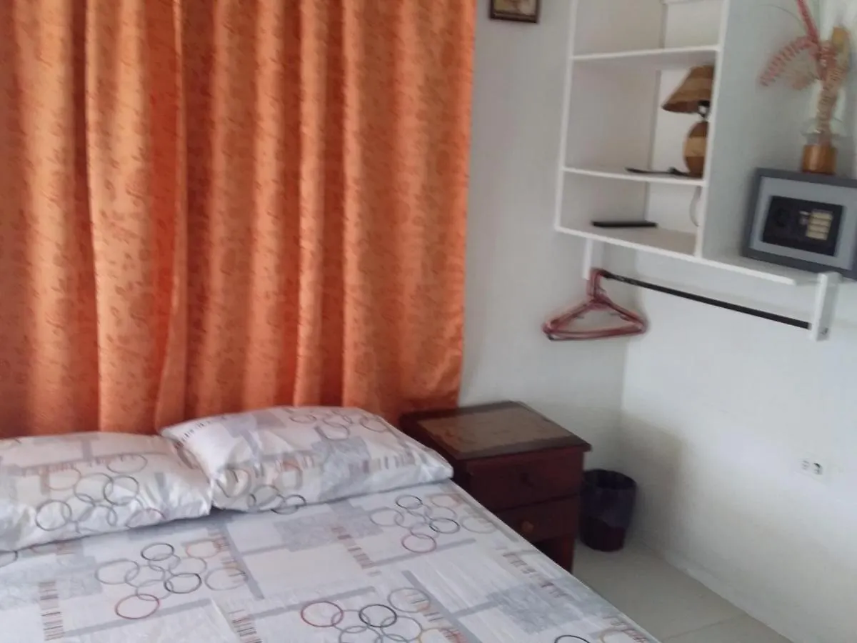 Guest house Green Sea Inn San Luis Cueva de Morgan Colombia