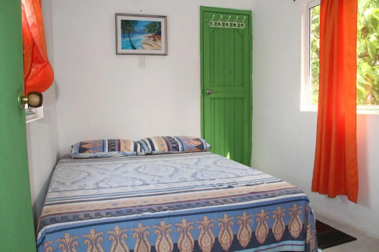 Green Sea Inn San Luis Cueva de Morgan Guest house